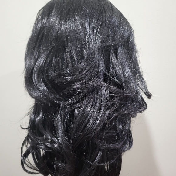 Synthetic wig - Picture 3 of 5